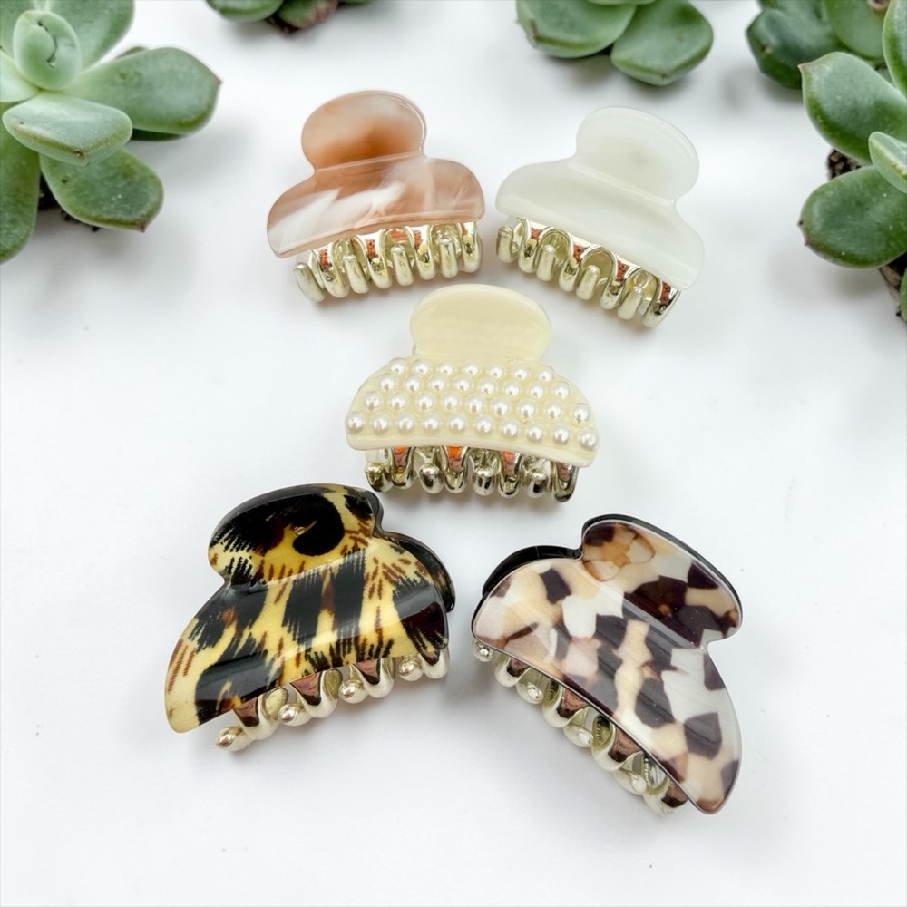 Set of Stylish Hair Claw Clips